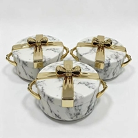 Lot de 3 chauffe-plats de buffet en céramique effet craquelé, 2,5L, 3L, 3,5L, avec couvercle décoratif doré, pour service de soupes et présentation alimentaire en restaurant