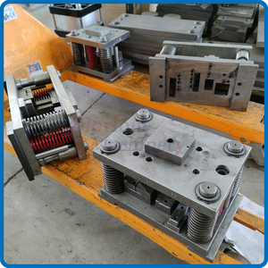 Hydraulische Pers Aluminium Raamprofiel Ponsen Mouldry Motor En Pomp <span class=keywords><strong>Die</strong></span> Snijder Voor Aluminium Raam Deur Maken - Product Image 3