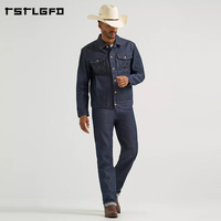 Jeans Selvedge coupés et cousus, coupe originale, denim indigo brut, style western cowboy, avec patch en cuir et point de chaînette doré, collection Heritage
