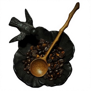 Cuillère à café en bois sculptée à la main avec décor d'oiseau, ustensile noir pour la cuisine, compatible lave-vaisselle et micro-ondes, pour la décoration de la cuisine - Product Image 1