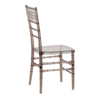 Chaise Chiavari PC en polycarbonate transparent empilable, design moderne, pour extérieur et salon, vente en gros, commande en gros pour fêtes et mariages