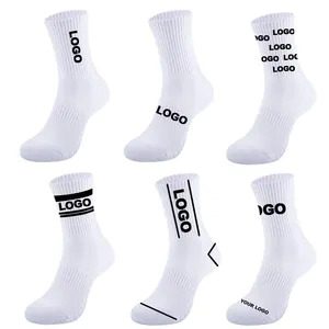 OEM Высокое качество, низкий минимальный заказ, хлопковые спортивные мужские носки, вышитые под заказ носки с логотипом под заказ