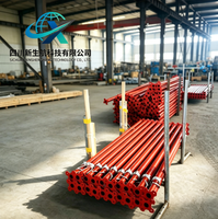 Étai de coffrage réglable et pivotant avec design industriel et revêtement anti-corrosion pour la construction
