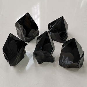 Pointes de quartz brut naturel, obsidienne noire, brillantes et polies, 8-13 cm - Product Image 3