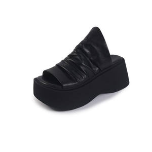 Sandalias de verano para mujer, de suela gruesa, color liso, cómodas, fáciles de poner, con tacón bajo, estilo romano, casual, estilo europeo. - Product Image 1