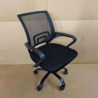 Chaise de bureau ergonomique pivotante à 360° en tissu respirant avec coussin confortable et structure robuste, idéale pour les salles d'attente.