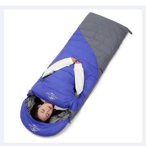 Sac de couchage double Horizon Hiker, style enveloppe, 4 saisons, taille adulte, rouge et bleu, polyester respirant - Product Image 3