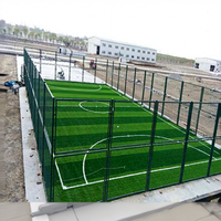 Gazon artificiel pour terrain de football, tapis de jeu extérieur, gazon synthétique naturel et clôture pour terrain de football, terrain de futsal