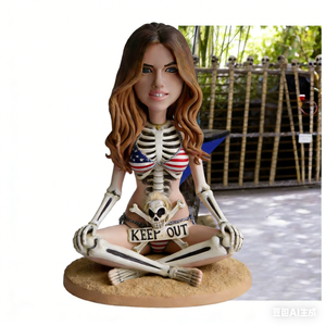 Figurines de poupée bobblehead Halloween, squelette, fille blonde, fille de plage, forme de main en cœur, résine, bobblehead personnalisé - Product Image 5