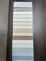 Rouleau de tissu occultant en chenille 100 % polyester tissé teint, poids lourd 400 g/m², noir, qualité supérieure, fourni par l'usine LXZGS2025