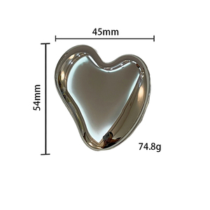 Specchietto Pieghevole Personalizzato in Metallo a Forma di Cuore Irregolare, Portatile in Lega di Zinco, Artigianato di Design, Piccolo Specchio Regalo Promozionale Moderno - Product Image 3