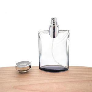Venta al por Mayor de Botellas de Perfume de Vidrio de Lujo y Económicas de 30 ml, 50 ml y 100 ml para Perfume Masculino - Product Image 1