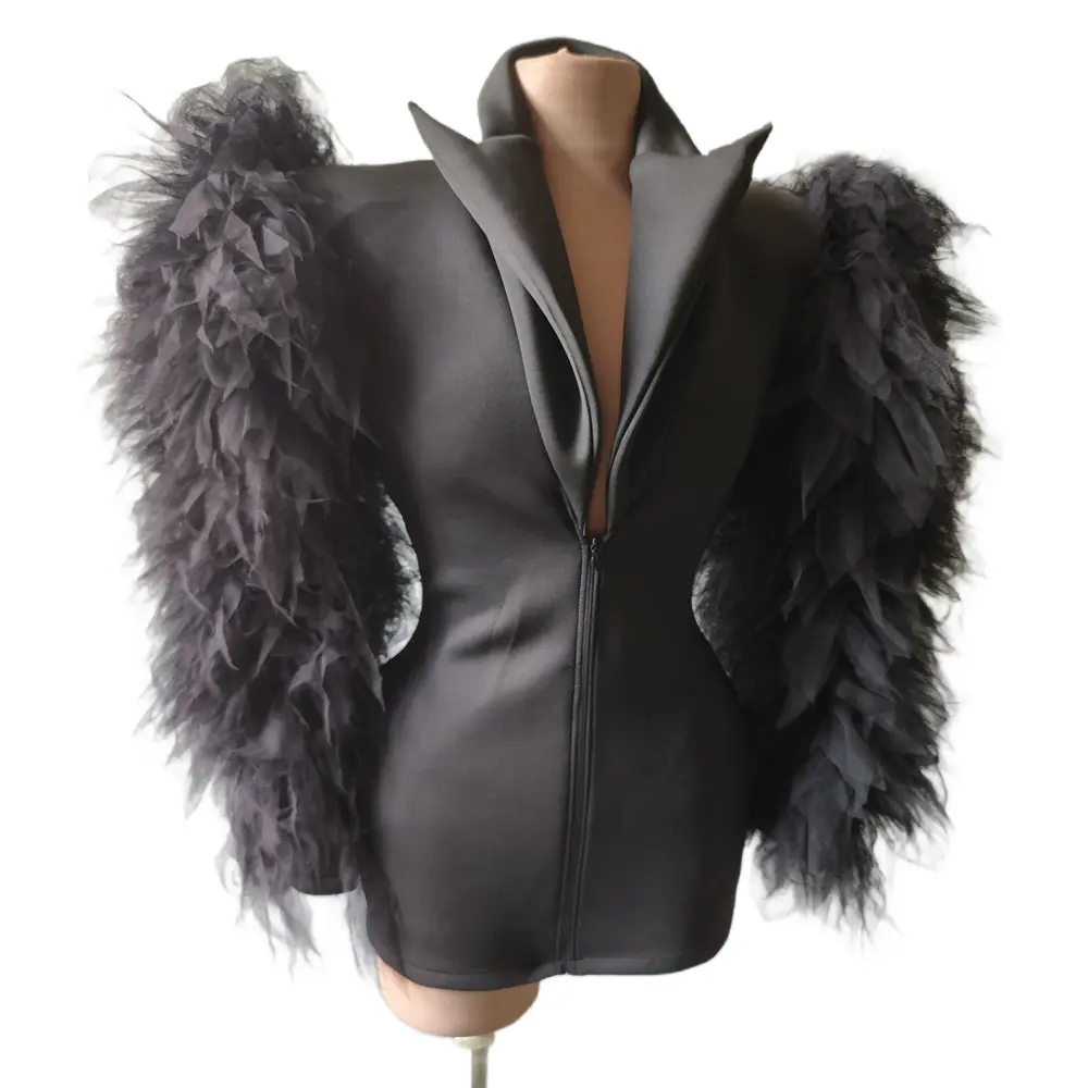 डिजाइनर बुटीक कपड़े लंबे समय से काले वी गर्दन के रफल्स सूट जैकेट स्टेज पार्टी ब्लेज़र कोट महिला सेक्सी क्लब पार्टी ब्लेज़र