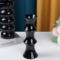 Vase à fleurs en céramique noire de style nordique, élégant ornement décoratif de table, vase en porcelaine brillant pour salon et bureau