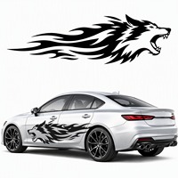 Autocollant latéral de voiture personnalisé Tête de loup hurlant avec flammes : Graphiques de carrosserie de taille personnalisée, autocollant de porte en vinyle imprimé OEM, autocollants de voiture personnalisés