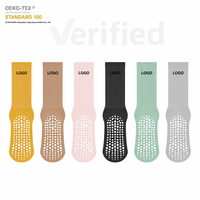 Chaussettes de yoga rayées en jacquard personnalisées de haute qualité avec logo pour femmes et enfants, chaussettes de Pilates antidérapantes, chaussettes de sport