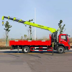 Camión grúa de carga Dongfeng 4X2 con pluma telescópica de 8 toneladas para trasplante de plántulas y operaciones de ingeniería rural - Product Image 6