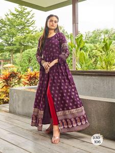 Vestido Kurtis largo con estampado de rayón pesado con mangas elegantes y botones redondos disponibles a precio mayorista - Product Image 4