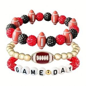 Bracelets élastiques unisexes en argile Heishi, faits à la main, vintage, perlés, plaqués or 18 carats, empilables, pour le jour du match de football ou de baseball, sportifs - Product Image 1