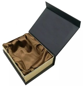 Biểu Tượng Tùy Chỉnh Sang Trọng Màu Đen Và Trắng Hộp Quà Tặng Bao Bì Tóc Giả Bàn Chải Tóc Mở Rộng Từ Hộp Quà Tặng Với Satin Phần Lót - Product Image 6