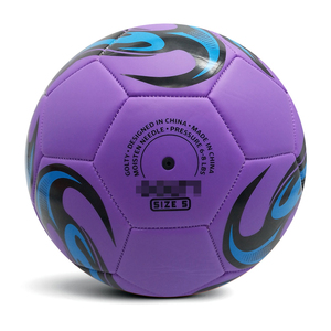 Ballon de football exclusif de compétition et d'entraînement pour adultes et étudiants, fabriqué par un fabricant de renom, idéal pour les enseignants et les écoles. - Product Image 1