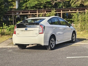 Toyota <span class=keywords><strong>Prius</strong></span> d'occasion 1.8L Luxe Advanced HEV Hybride Voiture à haut rendement énergétique avec toit ouvrant HOT - Product Image 5