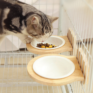 Comedero Ecológico para Gatos de Cerámica con Marco de Madera Maciza, Comedero Colgante Antideslizante para Uso en Interiores, Diseñado para Gatitos y Cachorros - Product Image 1