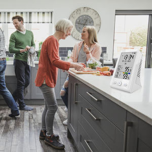 अत्यधिक सटीक इनडोर हाइग्रोमीटर स सर्टिफिकेट रियल-टाइम तापमान आर्द्रता निगरानी बैटरी संचालित डेस्कटॉप सेंसर - Product Image 6