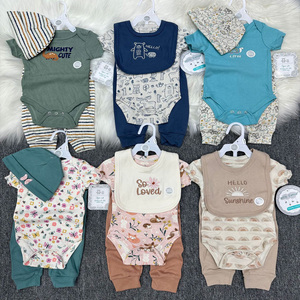 Vêtements pour nouveau-nés en coton avec logo personnalisé en gros, ensemble de 3 pièces avec barboteuse, pantalon et bandeau pour bébés garçons et filles - Product Image 3