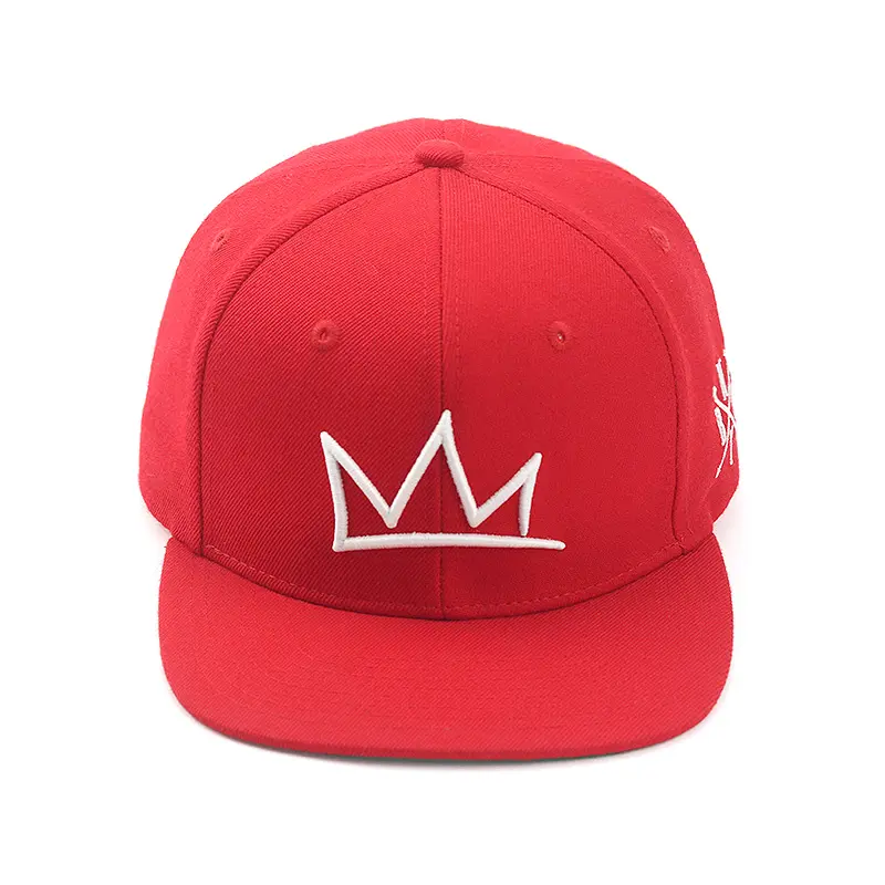 Toptan düz ağız snapback kap özel logo şapka % 100% pamuk işlemeli 3D nakış şanslı kırmızı Snapback şapka