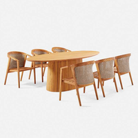 Fauteuil d'extérieur en teck de style Mid-Century Modern avec dossier en rotin synthétique, chaise de balcon pour resort, couleur bois personnalisable