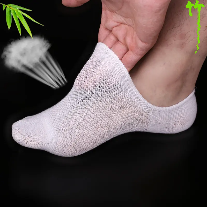 Yaz ince erkek Anti koku çorap düz renk silikon kaymaz bambu çorap toptan görünmez çorap erkekler için