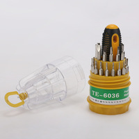 Kit de tournevis magnétique et isolé 31-en-1, tournevis pyramidal DIY, réparation de téléphones portables, ensemble d'outils de quincaillerie à manche en plastique