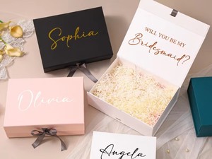 Boîte cadeau minimaliste personnalisée, emballage en papier de qualité supérieure pour cadeaux, bijoux et emballages de vente au détail - Product Image 1