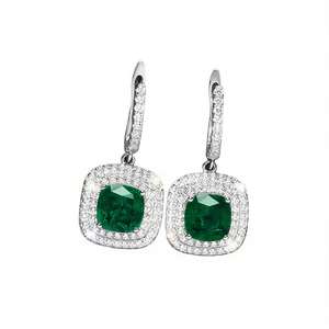 Elegante Clip per Orecchie Non Forate Stile Principessa, Accessorio di Moda per Uso Quotidiano e Feste, Gioiello Minimalista e Moderno per Donne - Product Image 1