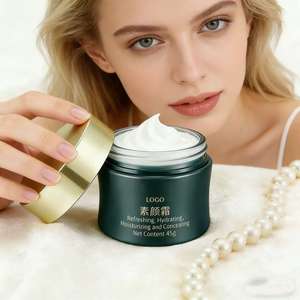 Crème pour un Teint Naturel - Extraits <span class=keywords><strong>de</strong></span> Plantes Naturelles pour un Effet <span class=keywords><strong>Peau</strong></span> Nue et Lumineuse 4% d'Acide Tranexamique - Product Image 2