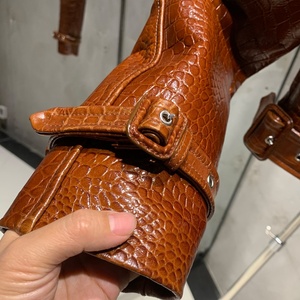 Giacche di Alta Moda Marroni in Vera Pelle Giubbotto da Donna in Pelle con Stampa Coccodrillo - Product Image 5