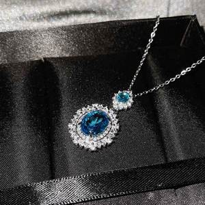 Set di Gioielli da Sposa con Topazio, Zirconi e Strass, Elegante Set Pesante con Collana, <span class=keywords><strong>Orecchini</strong></span> e Anello per Donne - Product Image 2