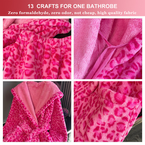 Albornoz personalizado Coral Fleece Pink Leopard Print ropa de dormir cómodo cálido con capucha batas de tela suave con logotipo - Product Image 2
