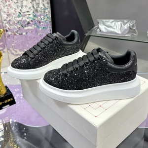 Baskets décontractées noires <span class=keywords><strong>en</strong></span> maille épaisse pour hommes, respirantes, légères, de luxe, célèbres, pour le dropshipping - Product Image 2