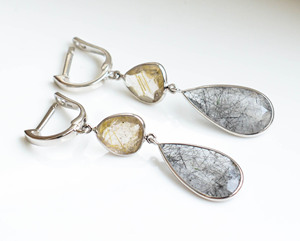 Pendientes colgantes de cuarzo rutilado dorado y negro de doble aura con plata 925, estilo moderno, en oferta - Product Image 3