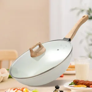 Multifunción 32cm mejor cocina antiadherente cocina arte mango de madera Corea Die Cast cerámica Wok Pan con tapa de vidrio