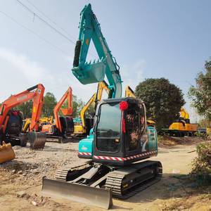 Excavadora de orugas Kobelco usada de 7,5 toneladas, gran Estado, motor Isuzu certificado EPA/CE y válvula hidráulica Kawasaki a la venta - Product Image 2