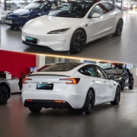 Pour les mises à jour de Tesla Model 3 avec kit carrosserie avant et arrière 3P, tout en améliorant la version standard avec un kit extérieur haute performance