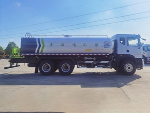 Camión Cisterna de Agua Dongfeng 4X2 de 20000L de Fabricante Confiable para Control de Polvo en Obras de Construcción y Limpieza Urbana - Product Image 4