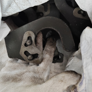 Móc được sử dụng cho các bộ phận thang thép giàn giáo (phải và trái) - Product Image 3