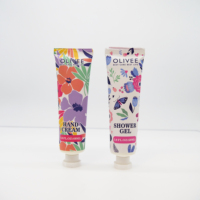 Coffret Cadeau OEM Floral 4-en-1 : Gel Douche Liquide, Crème Hydratante Mains, Sel de Bain et Savon Mains en Forme de Fleur
