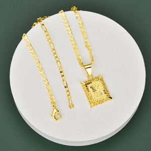 สร้อยคอตัวอักษรแฟชั่นสำหรับผู้ชายผู้หญิง,สร้อยคอจี้แกะสลักครั้งแรกตัวอักษร Figaro สายโซ่เครื่องประดับชุบทอง14K ปี A-Z - Product Image 6