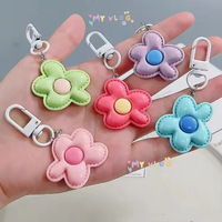 Gantungan Kunci Bunga Kawaii Baru 5 Kelopak Resin untuk Dompet/Ponsel, Aksesoris Earphone Lucu & Aksesoris Tas DIY