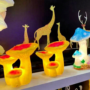 Lampe à LED en forme de champignon fantaisie pour éclairage décoratif de parcs et festivals - Product Image 1